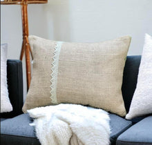 Load image into Gallery viewer, Hessian & Lace Cushion