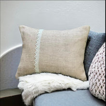 Load image into Gallery viewer, Hessian & Lace Cushion