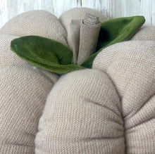 Load image into Gallery viewer, Soft Knit Wool Cream Pumpkin