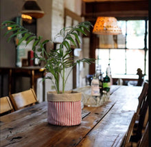 Load image into Gallery viewer, Red Stripe & Hessian Pot