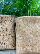 Load image into Gallery viewer, Silver Flaked Cork Pot