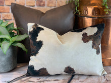 Load image into Gallery viewer, Cowhide Velvet Cushion