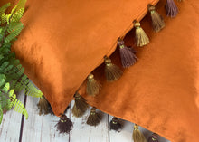 Load image into Gallery viewer, Copper Tassel Cushion