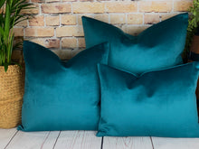 Load image into Gallery viewer, Teal Velvet Cushion