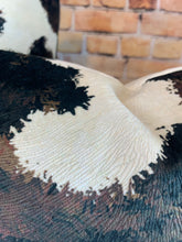 Load image into Gallery viewer, Cowhide Velvet Cushion